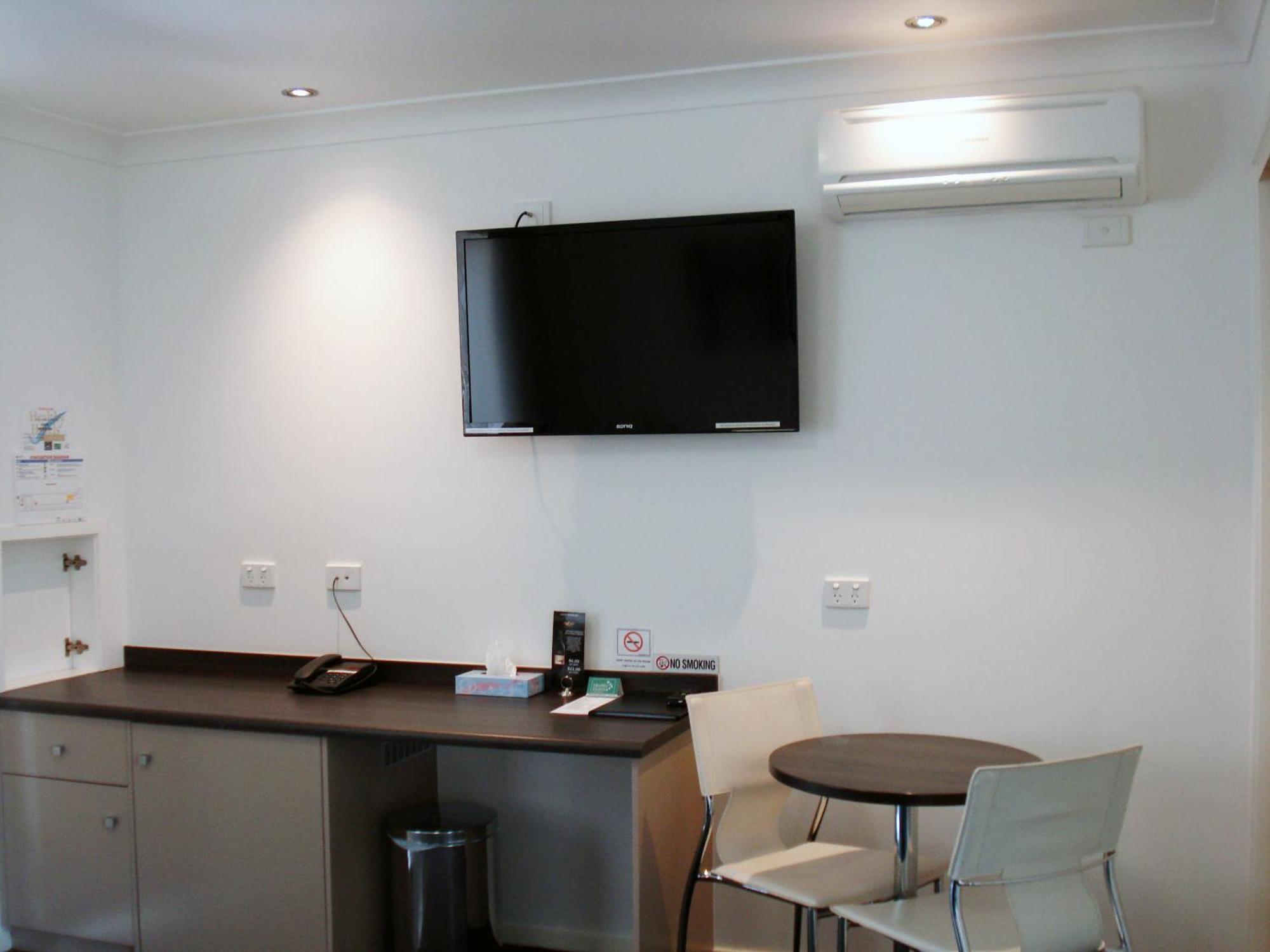 Oakey Motor Inn Room photo